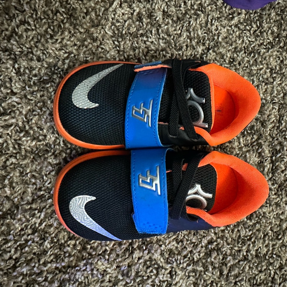 Nike shoes